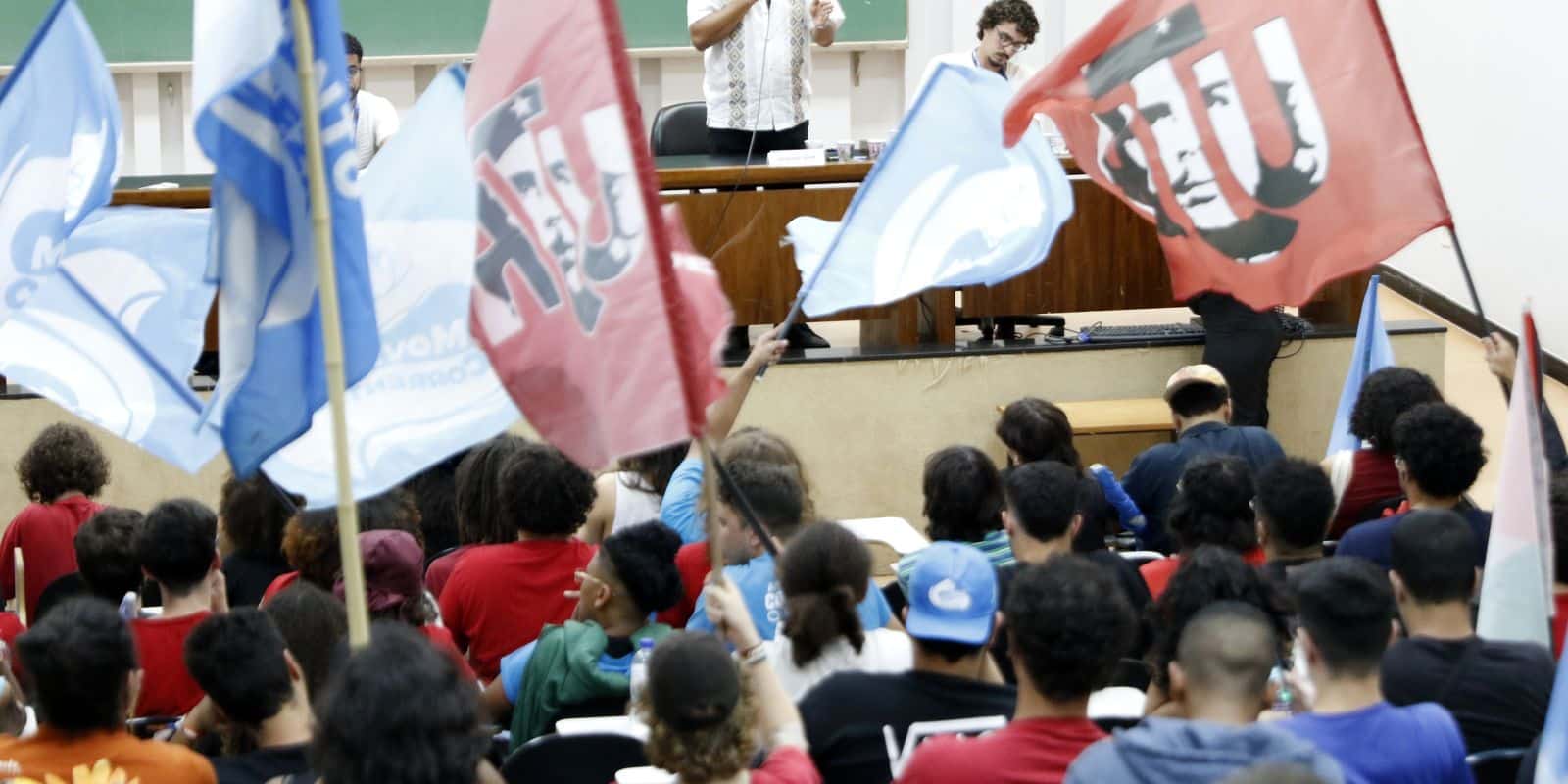 Soberania digital do Brasil requer autonomia tecnológica, diz deputado